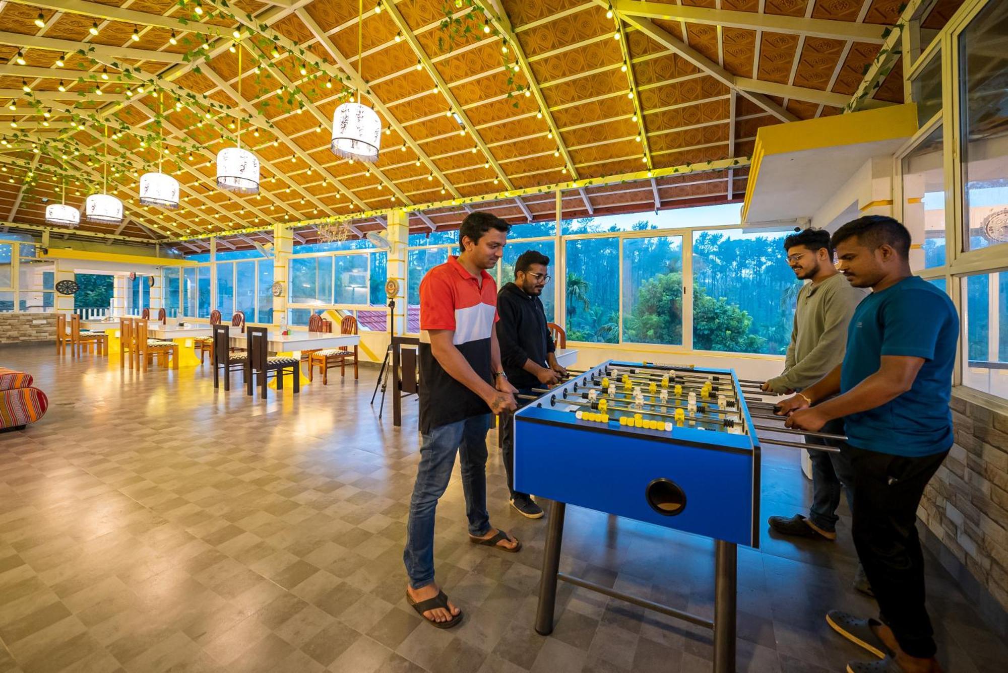 The Hosteller Coorg, Madikeri Buitenkant foto
